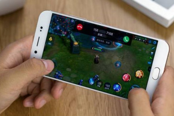 蘋果手機在游戲體驗、應用生態與銷售模式上的獨特之處